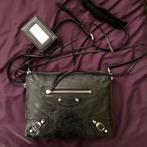 Balenciaga Classic Giant Crossbody Black Bag
